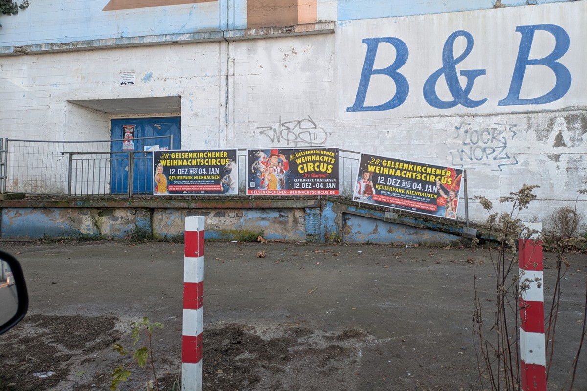 Wilde Plakatierung
