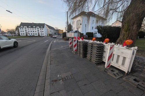 Engelsburgplatz, Einfacht zur Frebergstraße