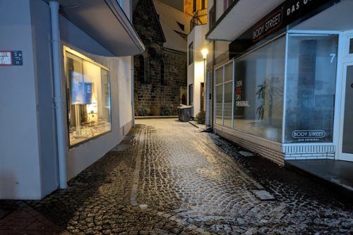 Mülltonnen im Winter