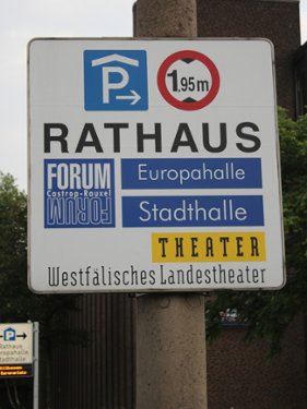 Rathaus Wegweiser