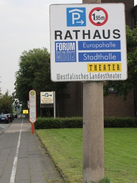 Rathaus Wegweiser