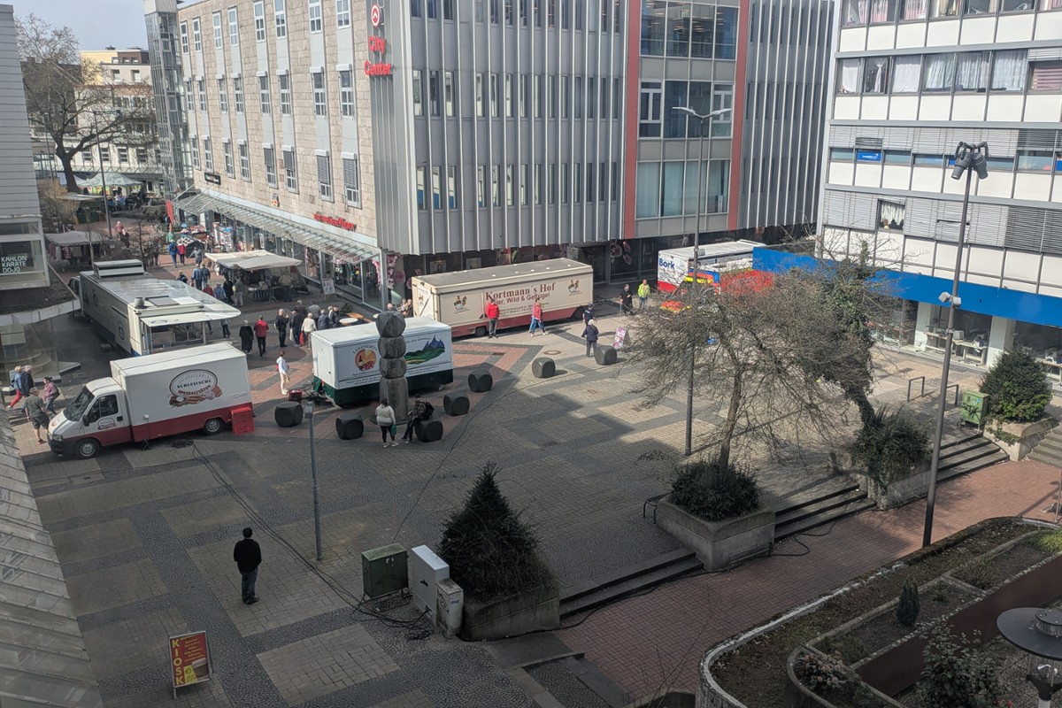 Wochenmarkt am Lambertusplatz